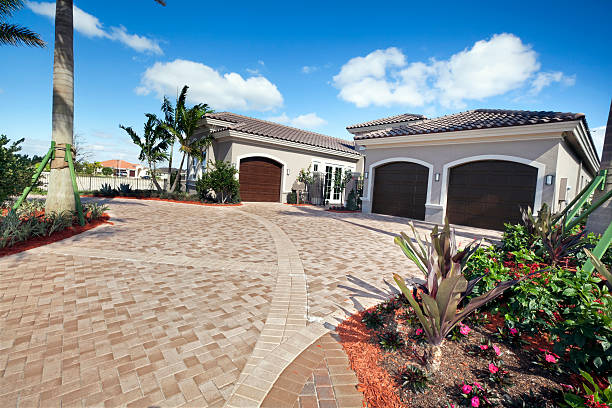 Best Driveway Paving Contractor  in Holly Lake Ranch, TX